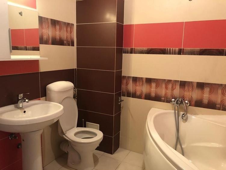 Apartament cu 3 camere decomandat în Crângași