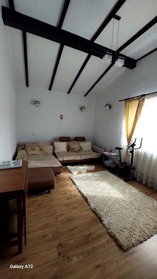 Apartament cu 4 camere decomandat în Obcini