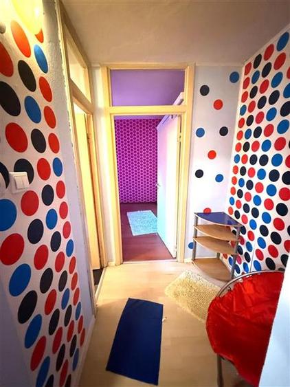 Apartament cu 3 camere decomandat în Aradului