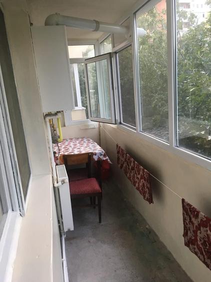 Apartament cu 2 camere semidecomandat în Sârbi