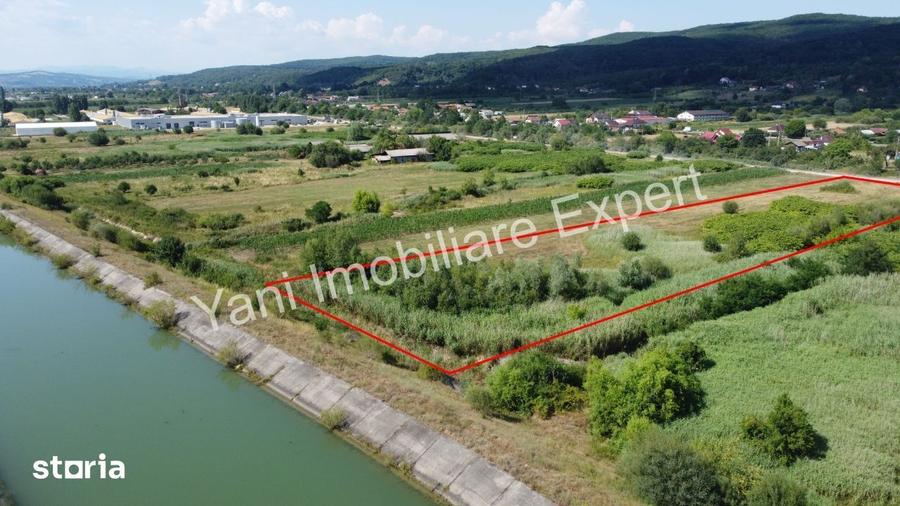 Teren de 8229 mp, în Băiculești