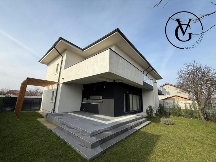 Duplex cu 4 camere cu Canalizare în Corbeanca