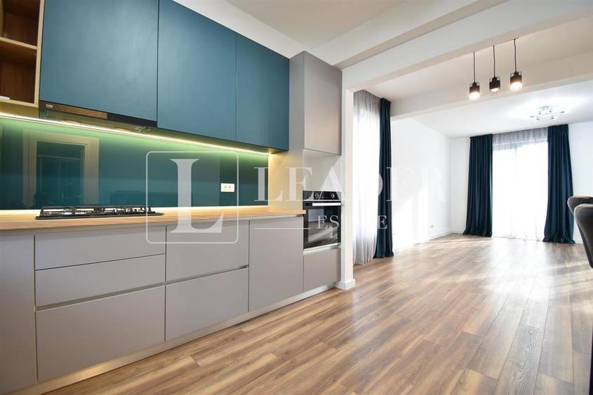 Duplex cu 5 camere cu Teren 250 Mp în Central