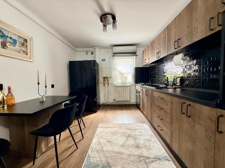 Apartament cu 2 camere decomandat în Centru Civic