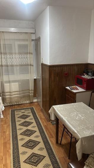 Apartament cu 4 camere în Ultracentral