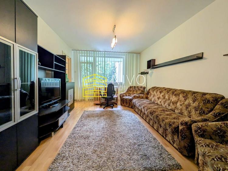 Apartament cu 2 camere semidecomandat, mobilat în Aleea Carpați
