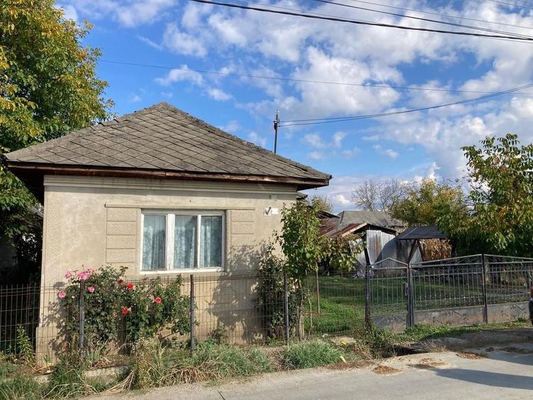 Casă cu 3 camere în Bozânta Mică