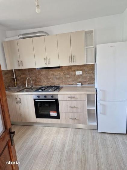 Casă cu 4 camere cu Teren 80 Mp în Bucium