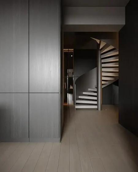 Penthouse cu 4 camere decomandat, mobilat în 13 Septembrie