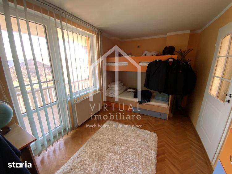 Casă cu 6 camere cu Teren 979 Mp în Rășinari