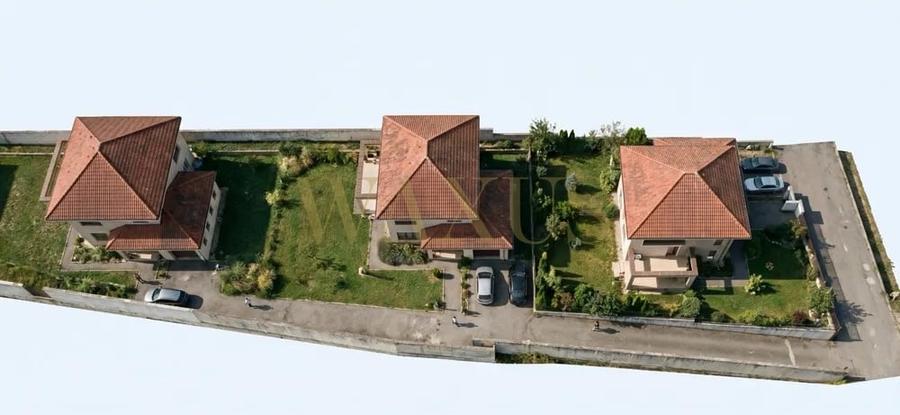 Casă individuală cu 5 camere cu Canalizare în Popești