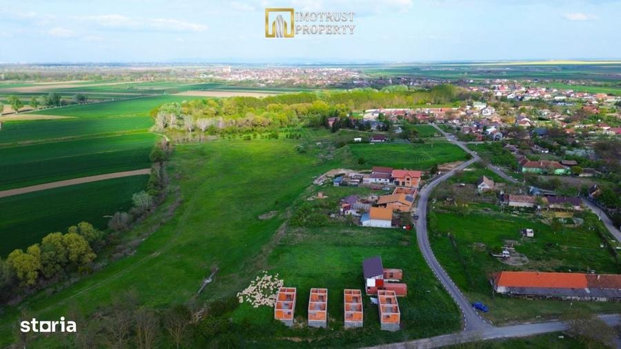 Casă cu 3 camere cu Teren 180 Mp în Orțișoara