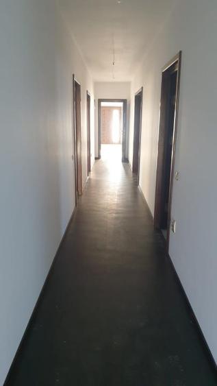 Casă cu 5 camere cu Canalizare în Pisc