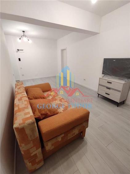 Apartament cu 2 camere decomandat, mobilat în Păcii