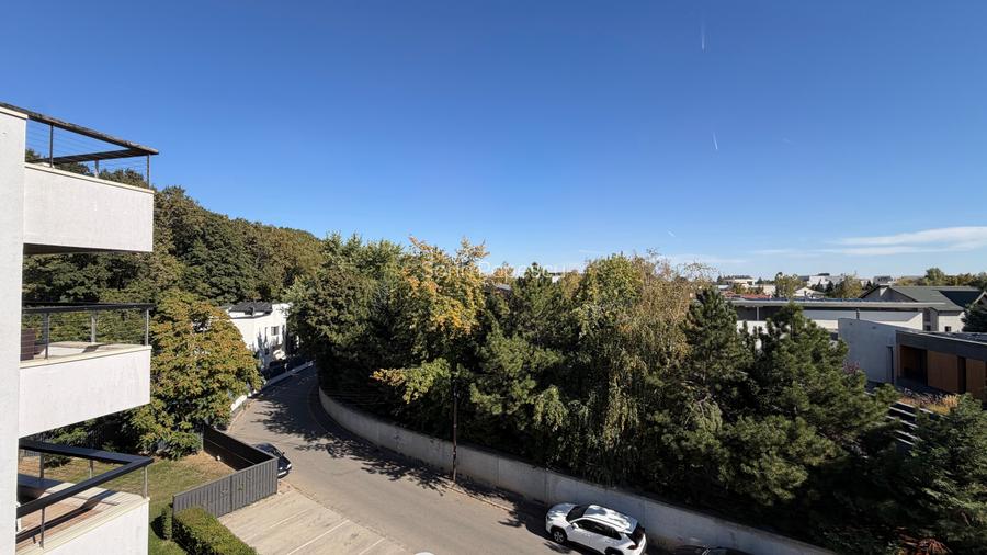 Iancu Nicolae : Apartament 4 camere mobilat/utilat,la liziera padurii !