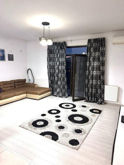 Apartament cu 2 camere semidecomandat în Fundeni