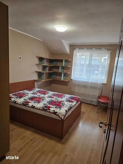 Apartament cu 3 camere, mobilat în Florești