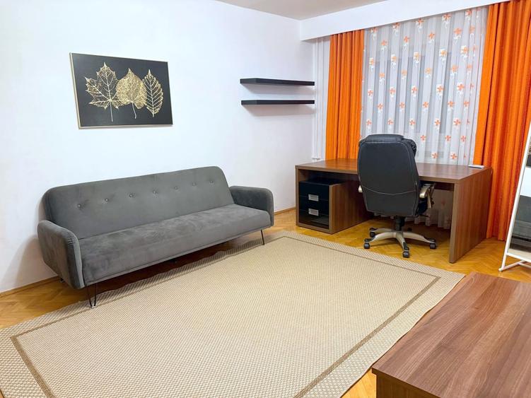 Apartament cu 2 camere decomandat în Zorilor