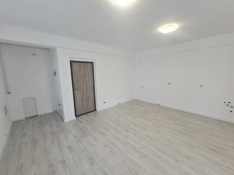 Apartament cu 2 camere semidecomandat în Chinteni