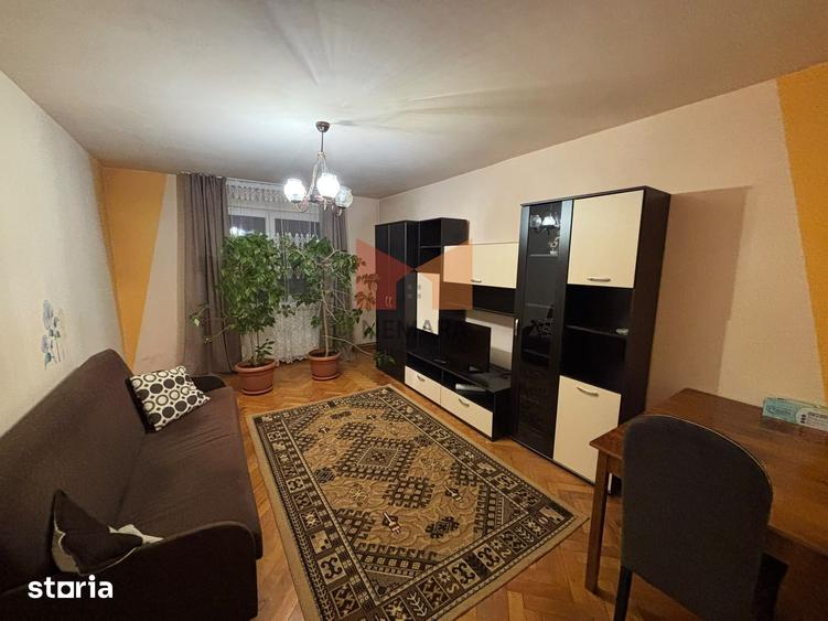Apartament cu 3 camere decomandat în Sângeorgiu de Mureș
