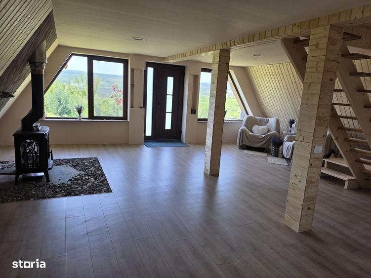 Casă cu 3 camere în Chicerea