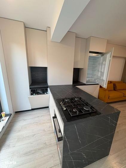 Apartament cu 4 camere în Valea Adâncă