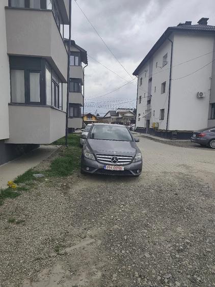 Apartament cu 2 camere decomandat în Puchenii-Moșneni