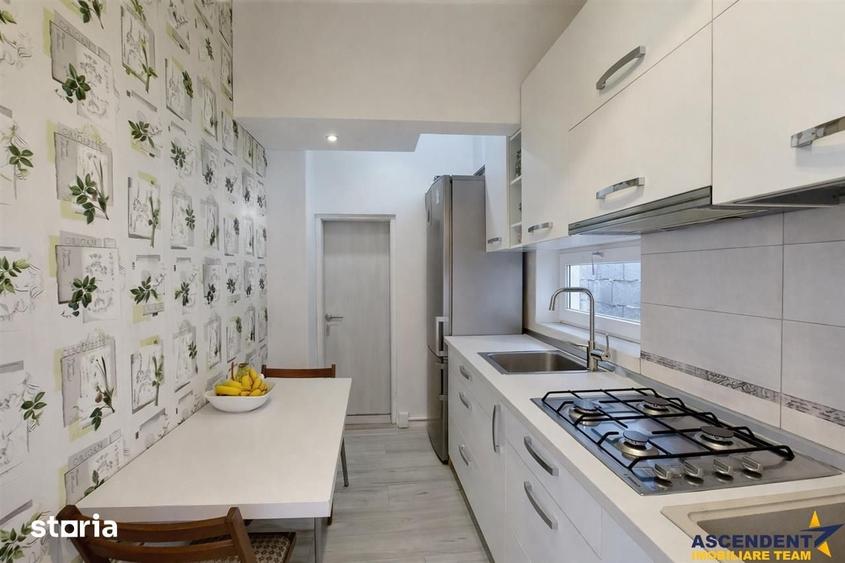 Apartament cu 4 camere decomandat în Ciucului