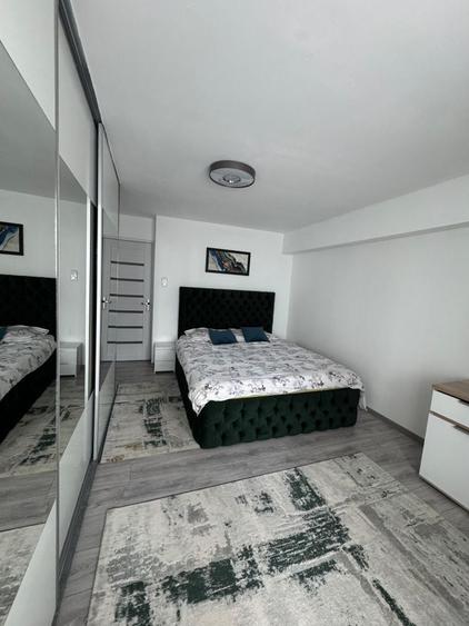 Apartament cu 2 camere decomandat în Sărari