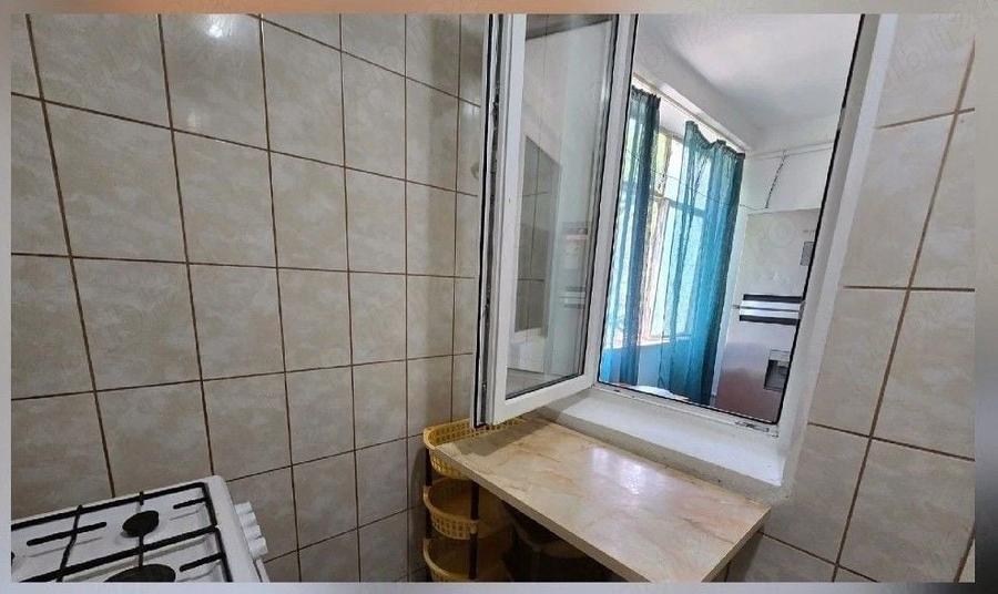 Garsonieră semidecomandată în Titan