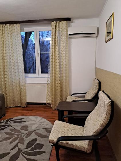 Apartament cu 2 camere semidecomandat în Gara de Nord