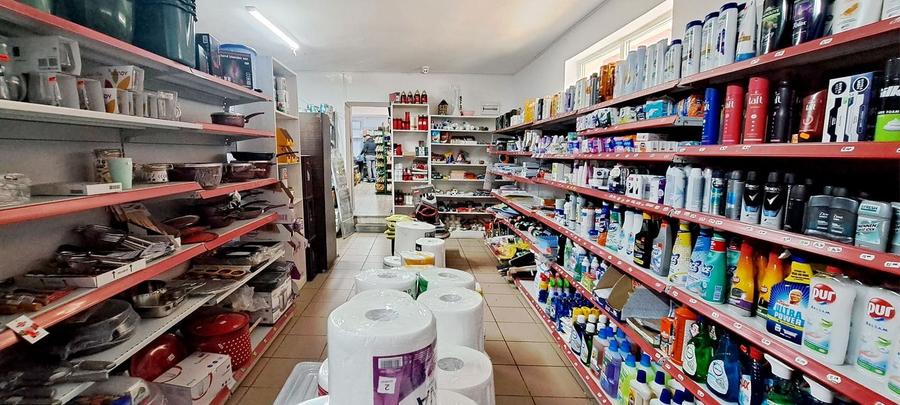 Spațiu comercial, de 100 mp, în Sud