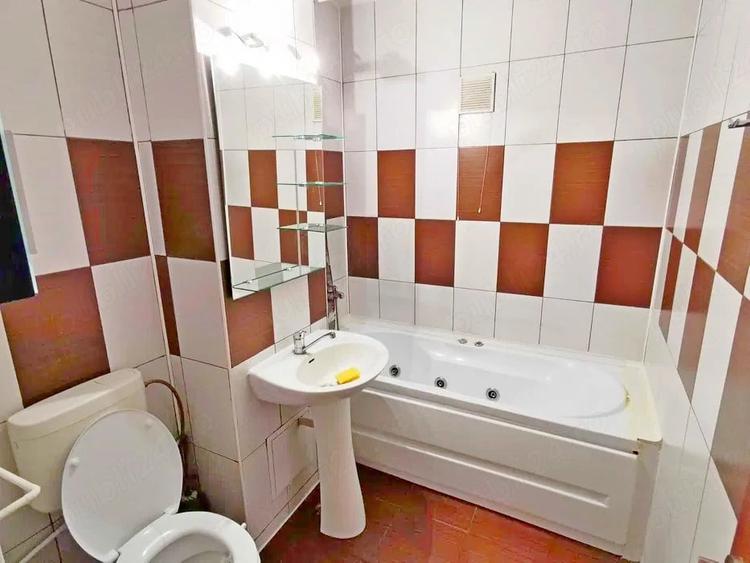 Apartament cu 2 camere decomandat în Soarelui