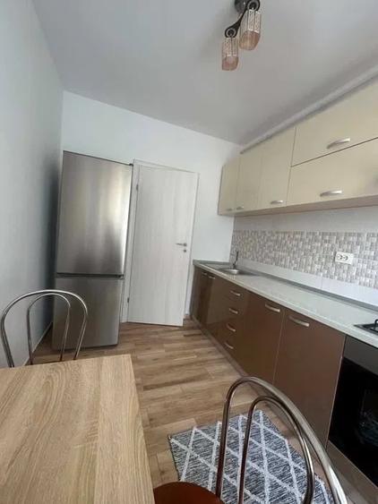 Apartament cu 2 camere decomandat, mobilat în Militari