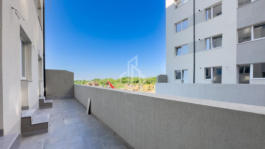 Apartament cu 3 camere decomandat în Berceni