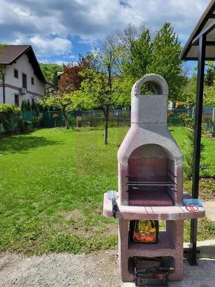 Casă cu 2 camere cu Teren 722 Mp în Central