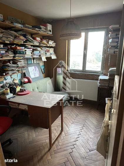 Apartament cu 4 camere, mobilat în Olimpia-Stadion