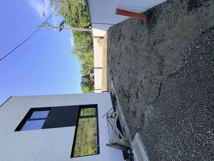 Casă cu 4 camere cu Teren 380 Mp în Mărgineni