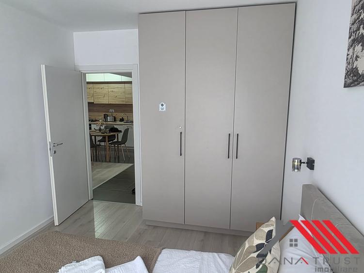 Apartament cu 2 camere semidecomandat în Lipovei