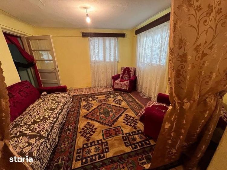 Casă cu 4 camere cu Teren 100 Mp în Brazi