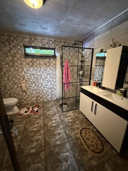 Casă individuală cu 3 camere cu Canalizare în Tichilești