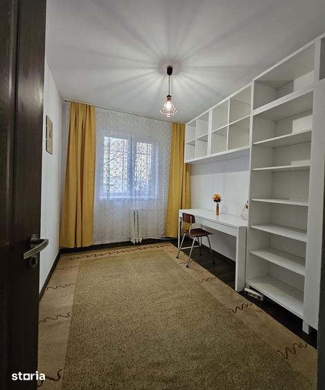Apartament cu 3 camere decomandat în Nufărul