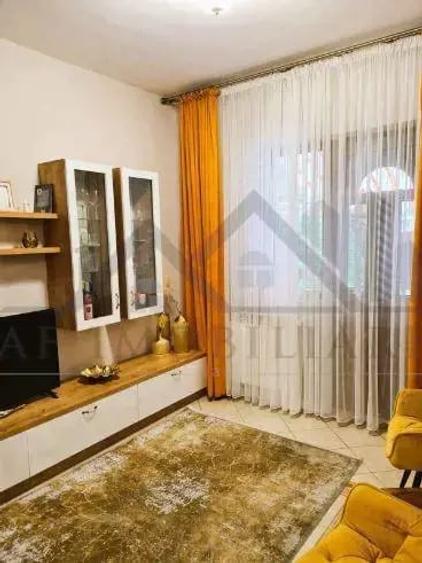 Casă cu 3 camere cu Teren 426 Mp în Filiași
