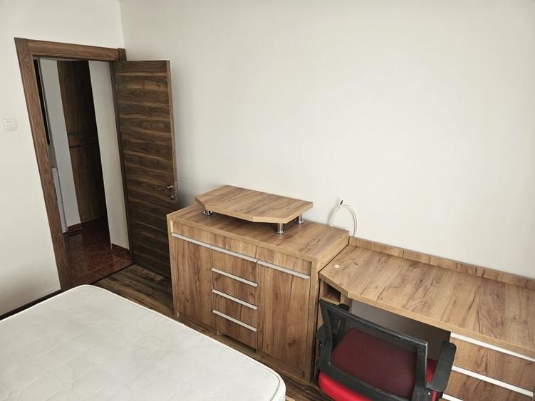 Apartament cu 2 camere decomandat în Crângași