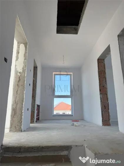 MOSNITA NOUA - 4 CAMERE - BUCATARIE INCHISA - LIVING SPATIOS - 4