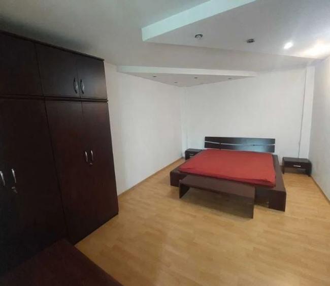 Apartament cu 2 camere semidecomandat, mobilat în Dristor