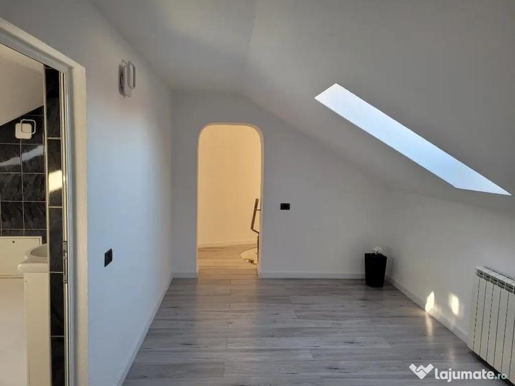 Casă cu 3 camere cu Teren 250 Mp în Podgoria