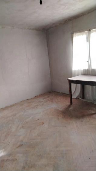 Casă cu 3 camere cu Teren 150 Mp în Central