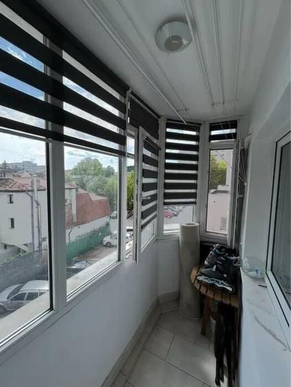 Apartament cu 3 camere semidecomandat, mobilat în Ștefan cel Mare