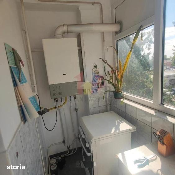 Apartament cu 3 camere în Viziru 1
